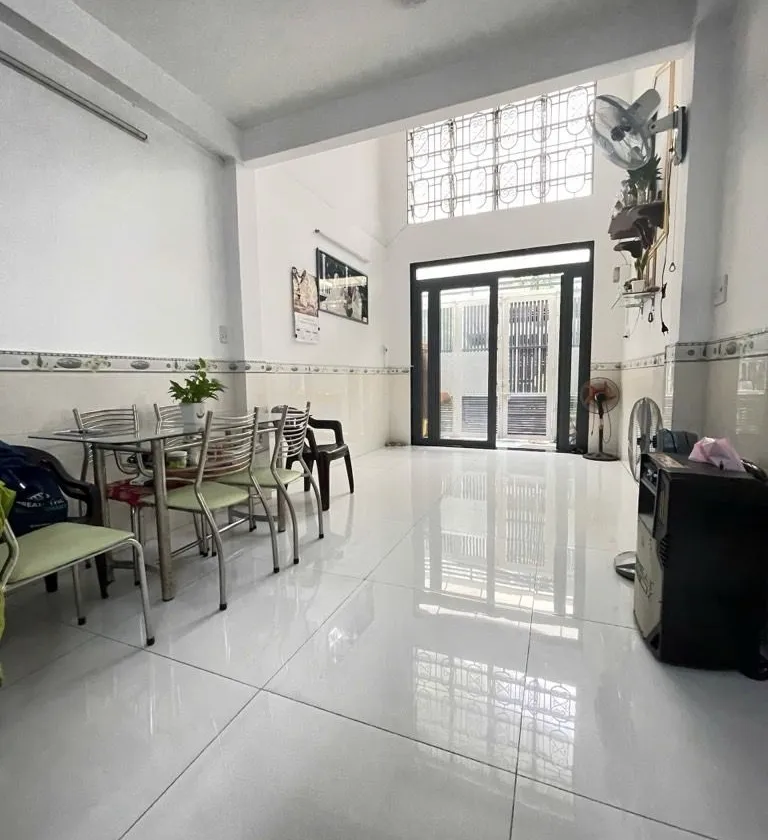 Nhà phố hẻm xe hơi ngay Trường Chinh, Tân Bình, thuận tiện sống năng động... Bán nhà riêng tại Tân Bình, Hồ Chí Minh 01
