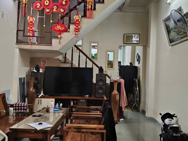 SÁT BIỂN, 2 TẦNG KIỆT Ô TÔ ĐỔ CỬA CAO THẮNG, HẢI CHÂU - GẦN CHỢ ĐỐNG ĐA, BÊN CẠNH ĐHSP KỸ THUẬT -... Bán nhà riêng tại Hải Châu, Đà Nẵng 01