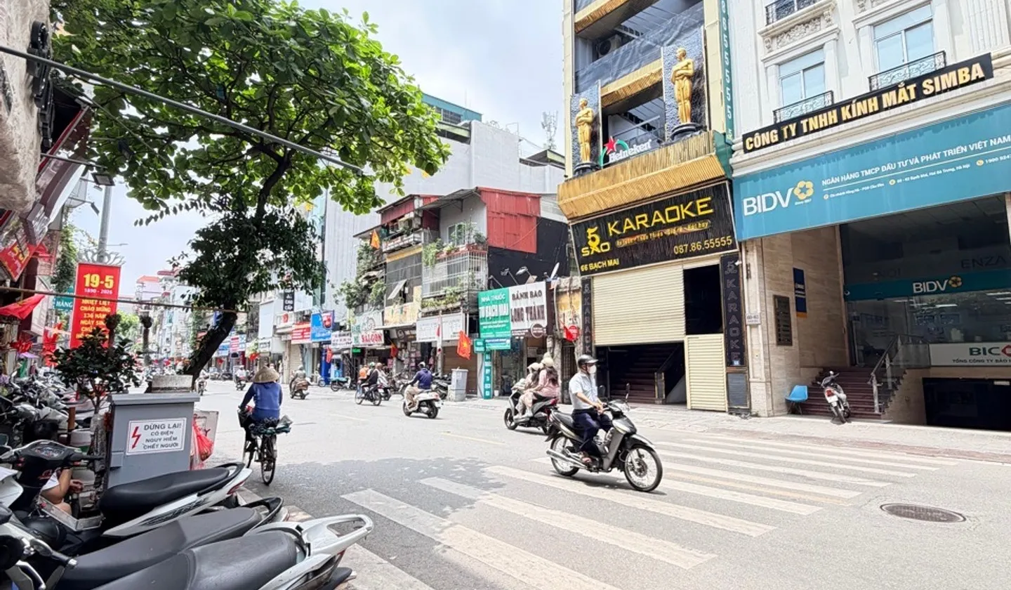 Bán nhà mặt phố tại quận Hai Bà Trưng, nhà 5 tầng, kinh doanh sầm uất... Bán nhà mặt phố tại Bạch Mai, Hà Nội 01