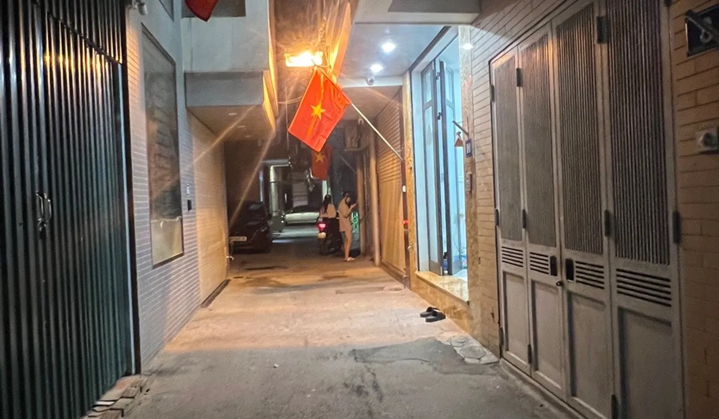 Bán nhà riêng 5 tầng, ngõ ô tô đỗ cửa tại Xuân La giá 11 tỷ giảm 300 triệu... Bán nhà riêng tại Xuân Đỉnh, Hà Nội 01