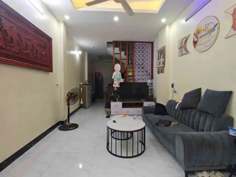 Nhà 4 tầng đẹp, ô tô đỗ cửa, full nội thất, giá hấp dẫn tại quận trung tâm... Bán nhà riêng tại Hoài Đức, Hà Nội 01