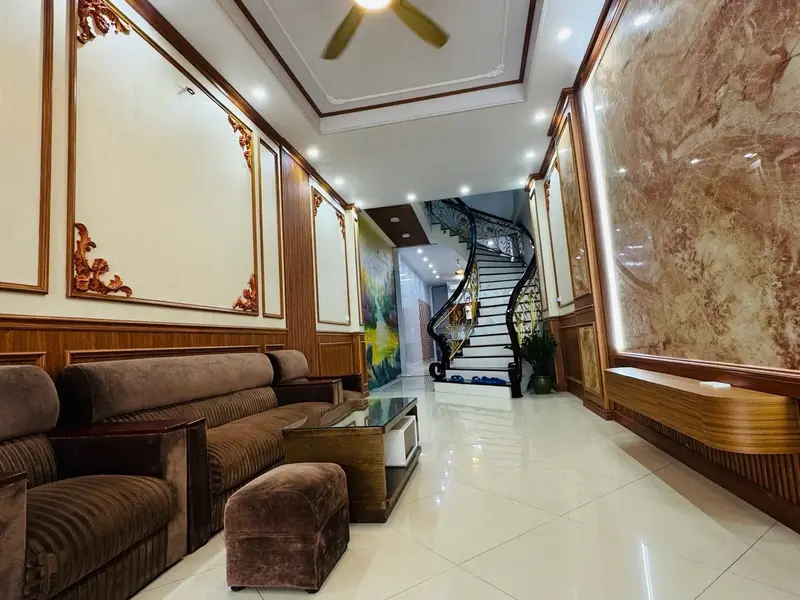 Bán gấp nhà đẹp 4 tầng ô tô vào khu trung tâm Đức Giang... Bán nhà riêng tại Việt Hưng, Hà Nội 01