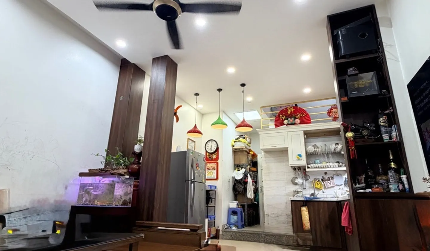 🔥DÂN XÂY-GẦN HỒ- HƠN 8 TỶ FULL NỘI THẤT- BIỆT THỰ KHAI SƠN- TRƯỜNG QT VIỆT PHÁP🔥... Bán nhà riêng tại Bồ Đề, Hà Nội 01