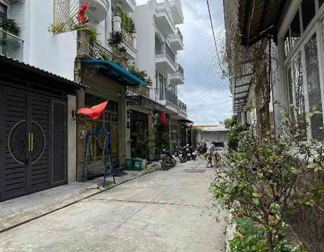 Bán nhà riêng 4 tầng tại Bình Tân, mặt tiền 8m, hẻm xe tải gần chợ... Bán nhà riêng tại Bình Tân, Hồ Chí Minh 01