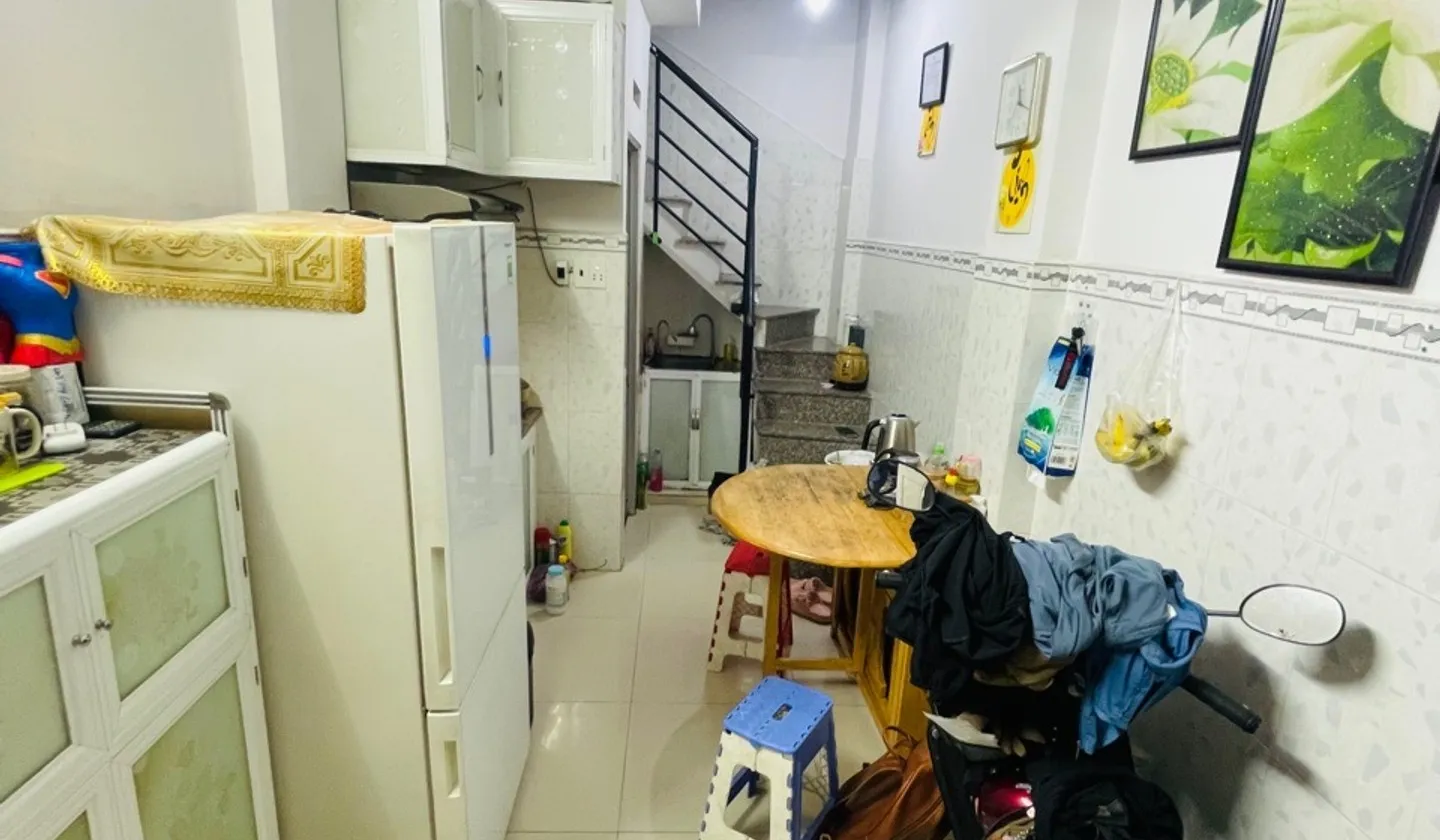 Cơ hội có 1 không 2: Nhà 3 tầng hẻm sạch Lạc Long Quân giá cực tốt... Bán nhà riêng tại Bảy Hiền, Hồ Chí Minh 01