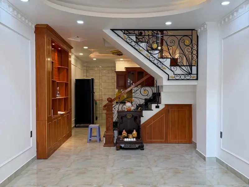 Nhà hẻm ô tô, 5 lầu, gần mặt tiền đường Nguyễn Trọng Tuyển, P. Cầu Kiệu. Mới xây, đầy đủ tiện nghi... Bán nhà riêng tại Cầu Kiệu, Hồ Chí Minh 01