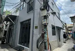 Nhà góc 2PN đẹp ngay trung tâm, di chuyển thuận tiện... Bán nhà riêng tại Chánh Hưng, Hồ Chí Minh 01