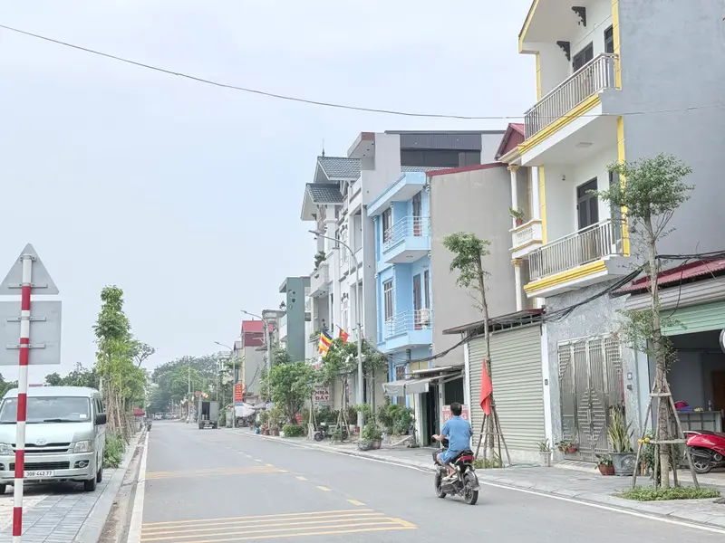 56M² NAM HỒNG – 7 CHỖ ĐỖ CỬA – CÁCH VÕ VĂN KIỆT 50M – 5’ TỚI CẦU THĂNG LONG - NHỈNH 4 TỶ... Bán đất tại Phúc Thịnh, Hà Nội 01