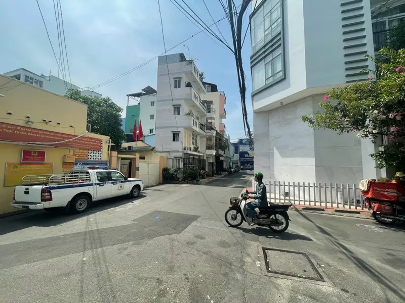 Bán nhà riêng 5 tầng tại phường 4, quận Tân Bình, đường ôtô rộng 8m, kinh doanh tốt... Bán nhà riêng tại Tân Sơn Nhất, Hồ Chí Minh 01