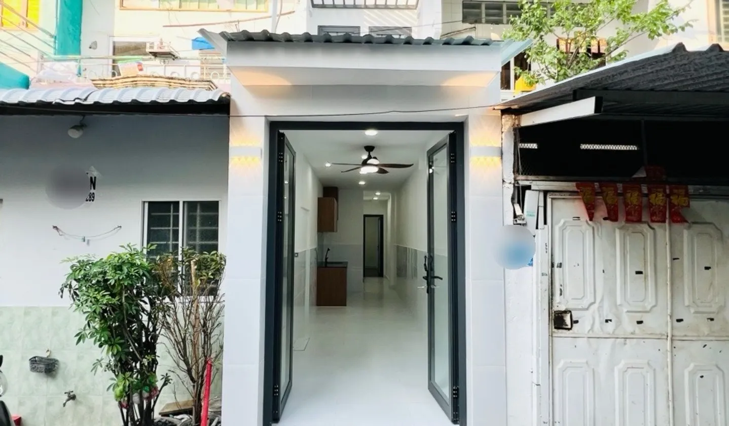 Nhà 2 tầng 3 phòng ngủ giá hời ngay Bình Đông... Bán nhà riêng tại Phú Định, Hồ Chí Minh 01