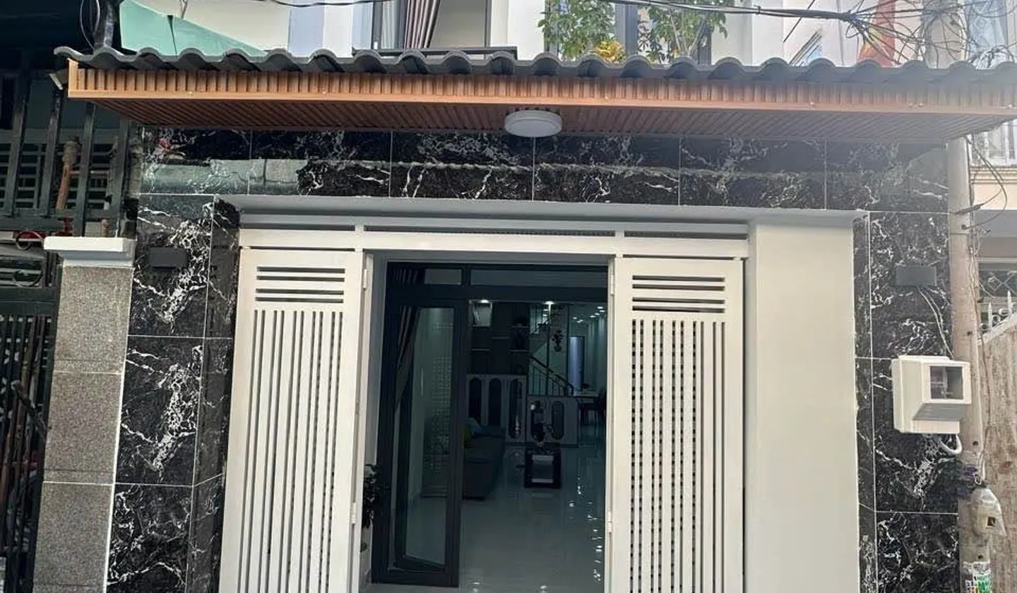 Bán nhà 2 tầng 4 phòng ngủ tại Quận 7 giá 6.7 tỷ... Bán nhà riêng tại Phú Thuận, Hồ Chí Minh 01