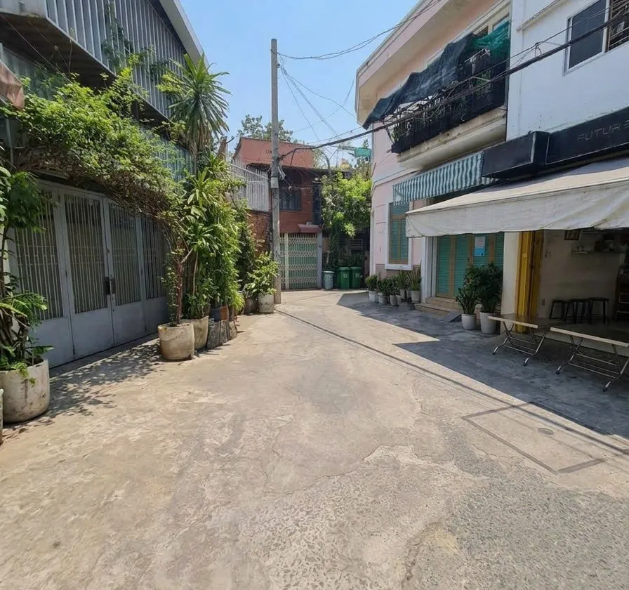 60m2 6x10 Hẻm xe hơi Ngay Chợ bà chiểu 4 căn ra mặt tiền... Bán nhà riêng tại Bình Thạnh, Hồ Chí Minh 01