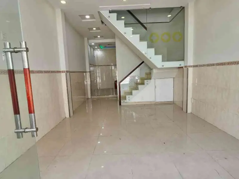 Bán nhà mặt phố t,ên l,ữa phường An Lạc, quận Bình Tân, 40m2, 2 phòng ngủ, giá 6.3 tỷ... Bán nhà mặt phố tại An Lạc, Hồ Chí Minh 01