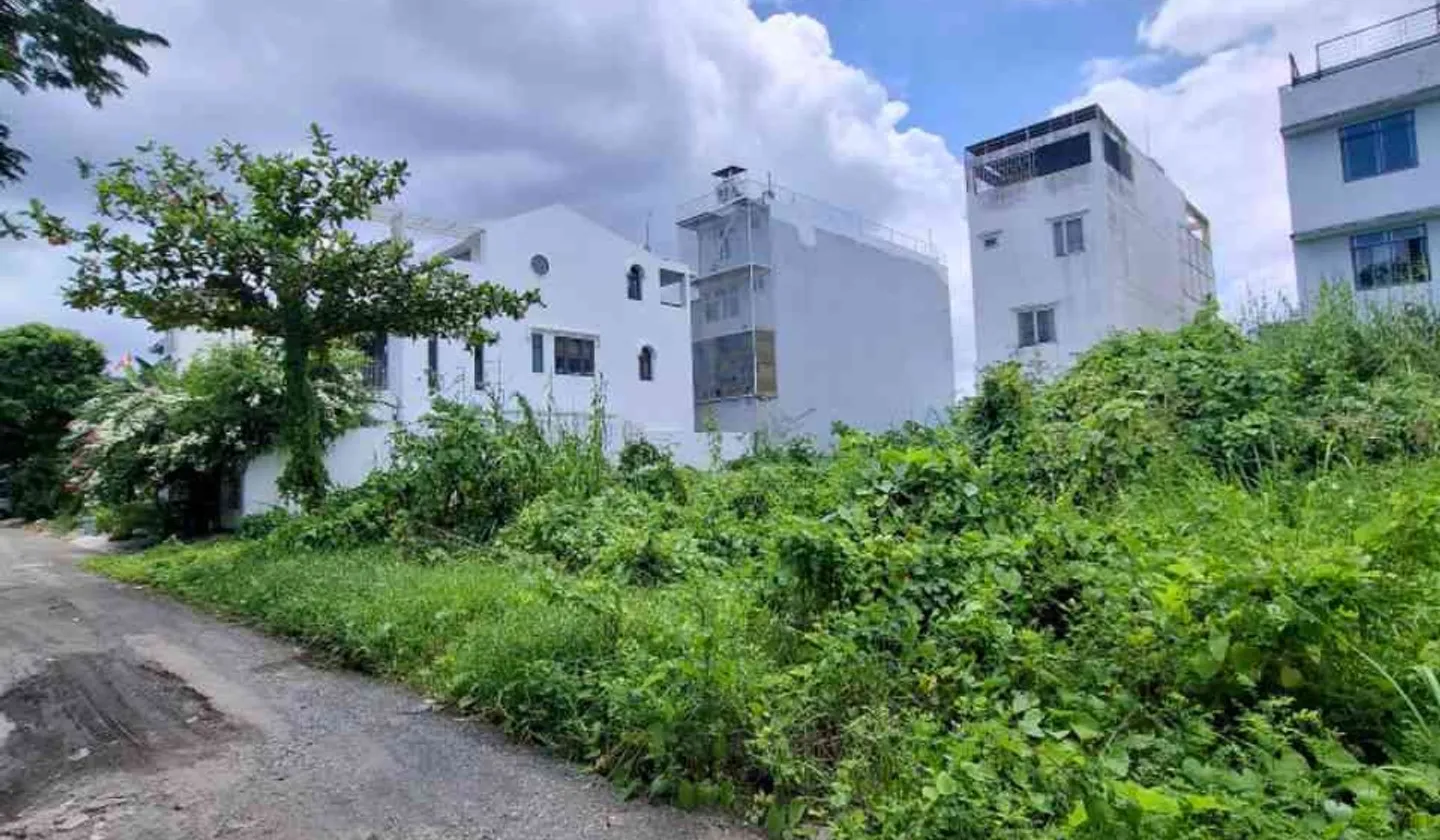 Bán nhà mặt phố diện tích 201.2m2, giá 13.5 tỷ tại khu biệt thự ven sông... Bán nhà mặt phố tại Bình Hưng, Hồ Chí Minh 01