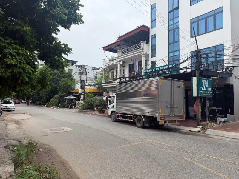 Bán nhà mặt phố 7 tầng tại Long Vỹ Đình Bảng, mặt tiền 5m, diện tích 90,5m2, Sổ sẵn sang tên... Bán nhà mặt phố tại Từ Sơn, Bắc Ninh 01