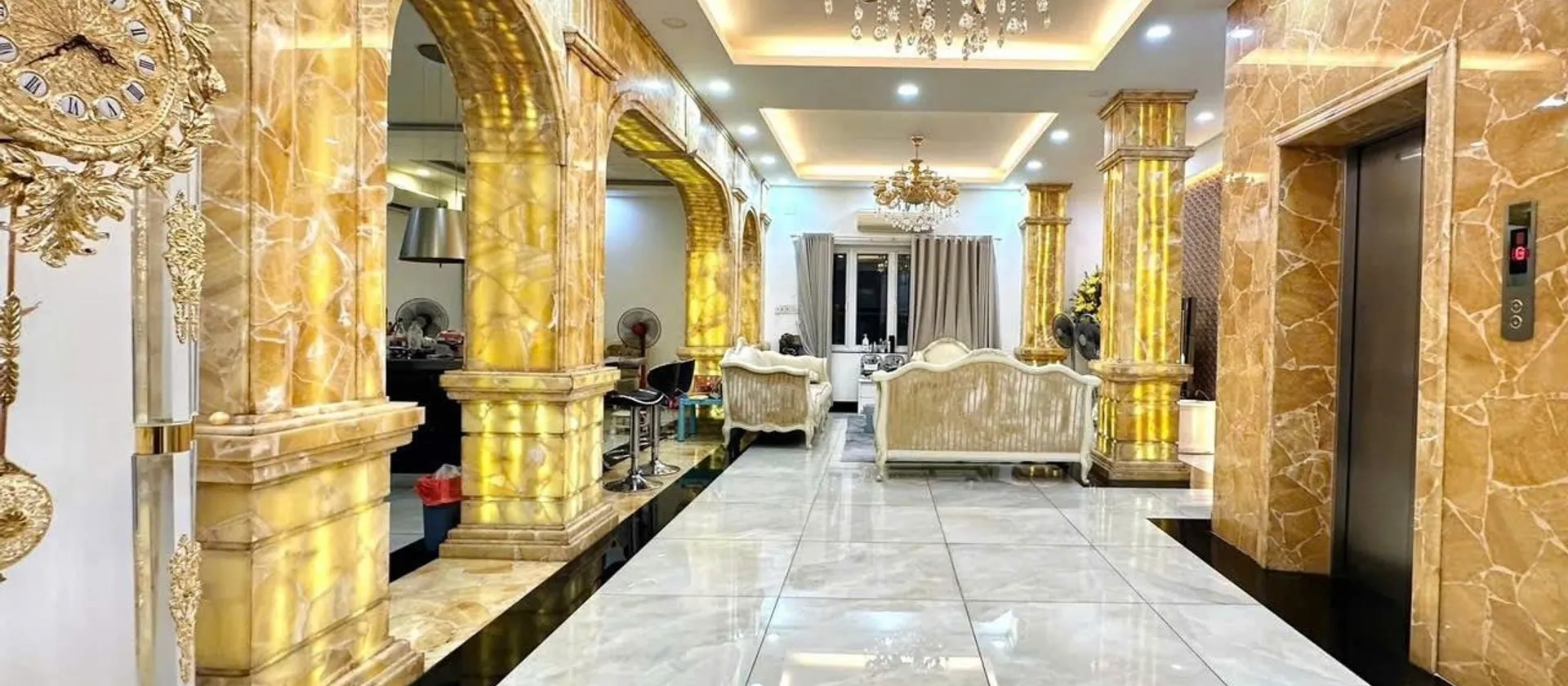 Nhà mặt phố 4 tầng rộng 332m2 tại quận Tân Bình cần bán gấp, giá cạnh tranh... Bán nhà mặt phố tại Tân Sơn Hòa, Hồ Chí Minh 01