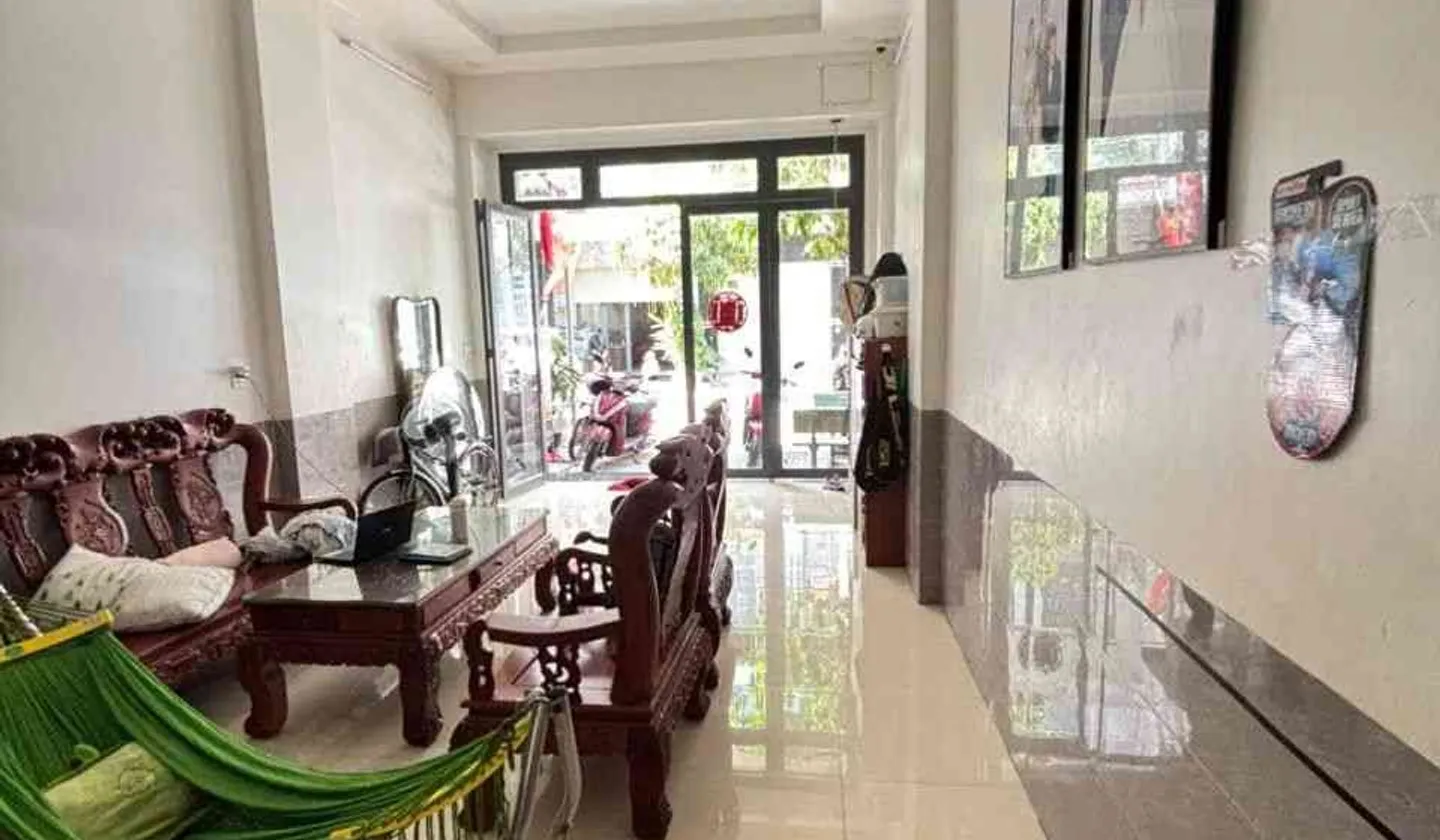 Bán Nhà Mặt Tiền Dĩ An 68m2 3 Tầng Đỗ Ô Tô, Đường 12m, Giá 4,5 Tỷ... Bán nhà mặt phố tại Dĩ An, Hồ Chí Minh 01
