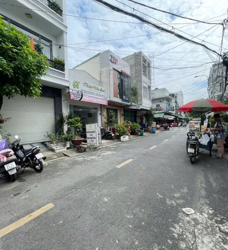 Bán nhà 3 tầng hẻm ô tô, diện tích 56m2, giá 8.4 tỷ tại Tân Sơn Nhì... Bán nhà riêng tại Tân Sơn Nhì, Hồ Chí Minh 01