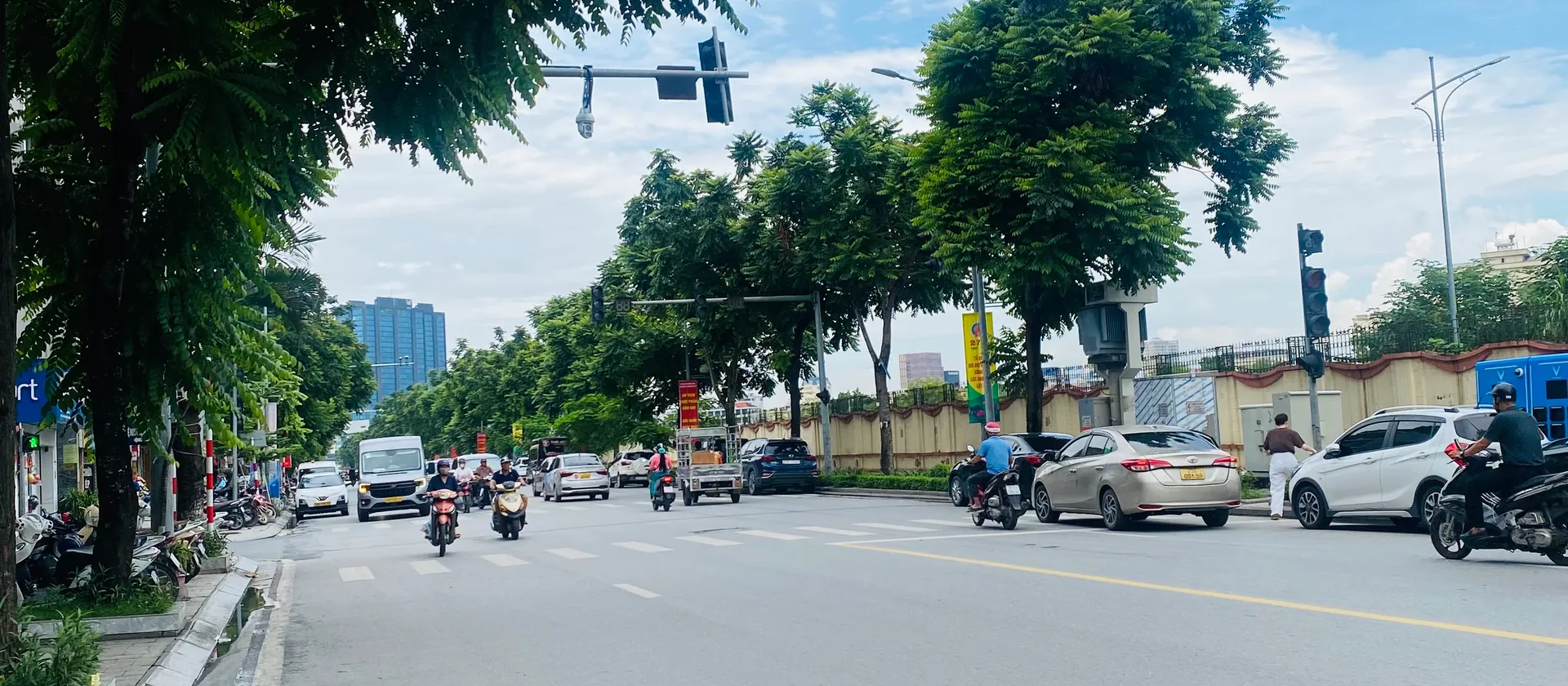 Nhà phân lô quân đội Lê Trọng Tấn-ngõ ô tô gần, giá cực tốt 9,7 tỷ... Bán nhà riêng tại Phương Liệt, Hà Nội 01