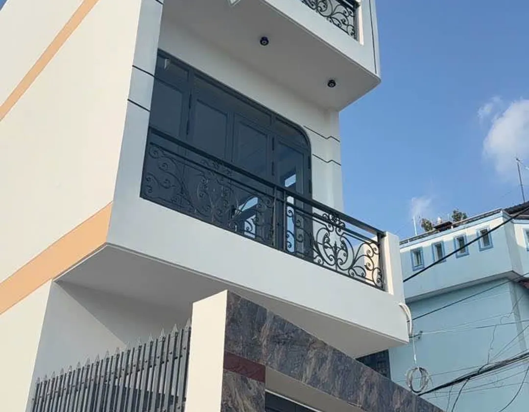 Nhà đẹp full nội thất xịn sang xịn mịn-73.4m² - 3 tầng - 4PN - Bình Hòa, ô tô đỗ cửa - 5.1 tỷ... Bán nhà riêng tại Bình Hòa, Hồ Chí Minh 01