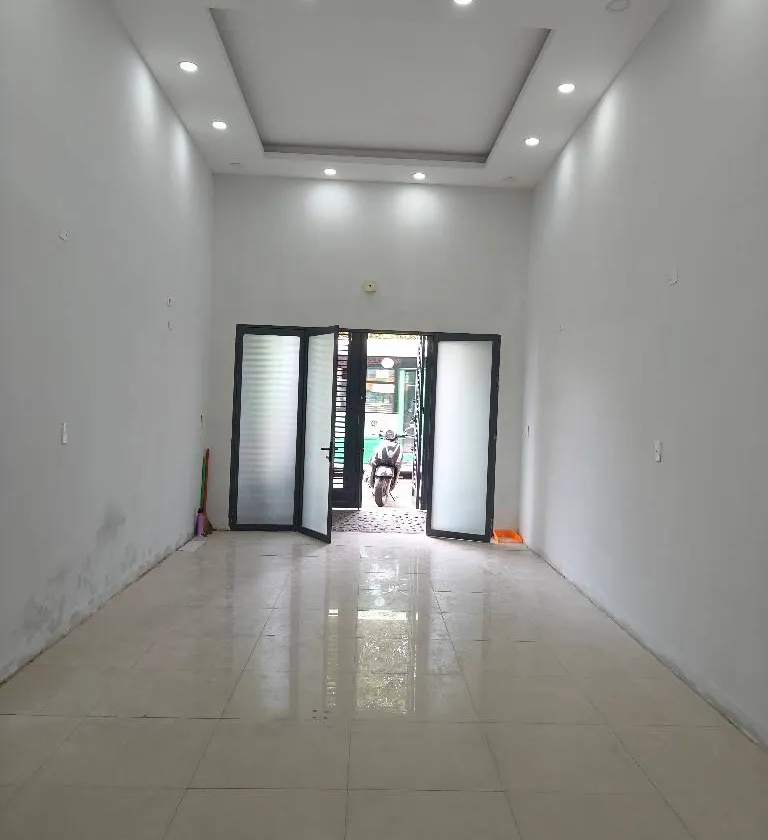 N.HÀ MỚI ĐẸP- M.ẶT T.IỀN KINH DOANH PHẠM THẾ HIỂN Q8-109M2- CHỈ HƠN 10T... Bán nhà mặt phố tại Bình Đông, Hồ Chí Minh 01