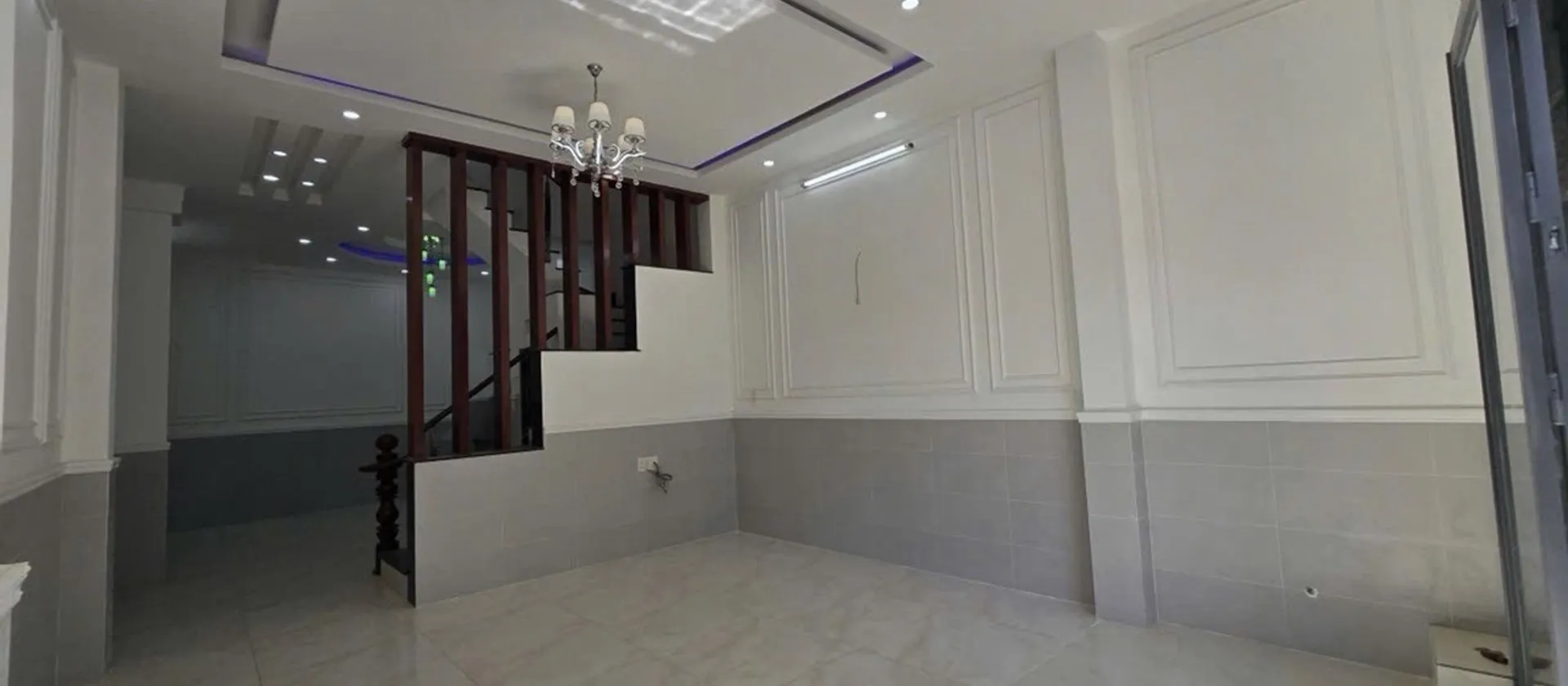 Sát mặt tiền lộ chính, 4 tầng tuyệt đẹp, chỉ hơn 7ty... Bán nhà riêng tại Tân Tạo, Hồ Chí Minh 01