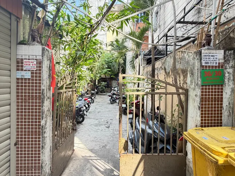 Nhà rộng 240m2, hẻm xe hơi Phan Xích Long, giá hấp dẫn... Bán nhà riêng tại Cầu Kiệu, Hồ Chí Minh 01