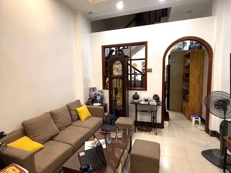 Nhà riêng 5 tầng mặt ngõ chính tại Đội Cấn với thiết kế thông thoáng... Bán nhà riêng tại Ngọc Hà, Hà Nội 01