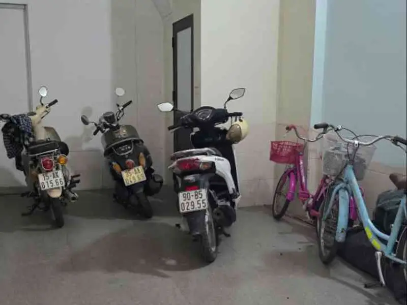 Bán nhà 5 tầng 8 phòng khép kín An Dương Vương, giá giảm 1 tỷ... Bán nhà riêng tại Tây Hồ, Hà Nội 01