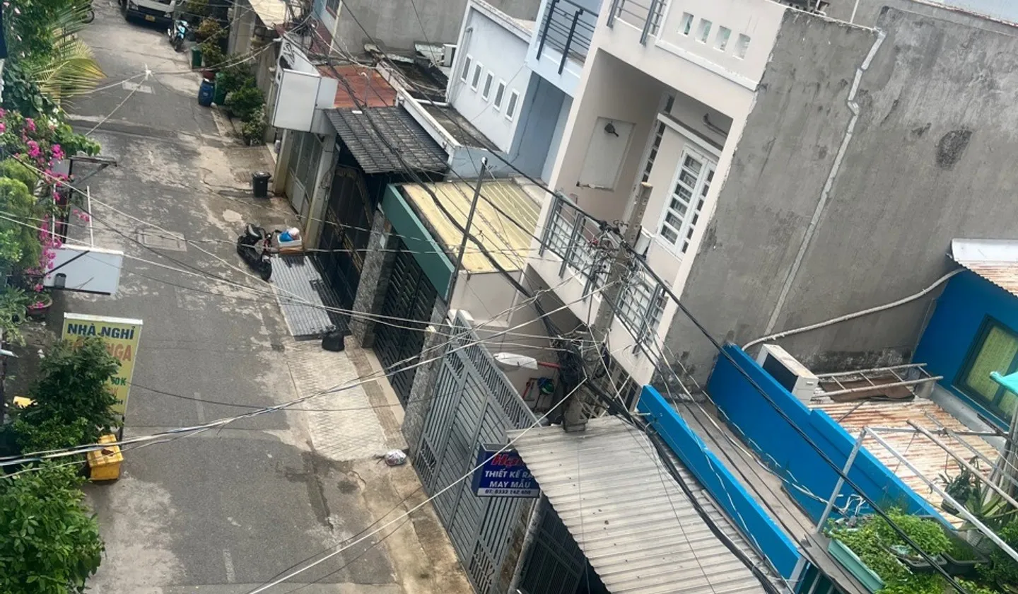 Nhà 3 tầng tiện nghi, ôtô vào tận nơi, vị trí đẹp Bình Tân... Bán nhà riêng tại Bình Hưng Hòa, Hồ Chí Minh 01