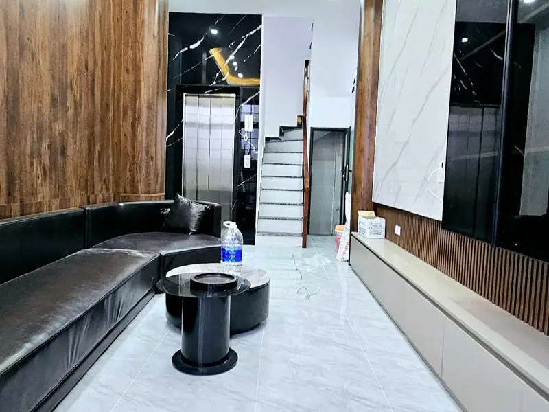 Cơ Hội Sở Hữu Ngôi Nhà Lô Góc Sang Chảnh Trung Tâm Quận Hai Bà Trưng - 9.9 Tỷ... Bán nhà riêng tại Tương Mai, Hà Nội 01
