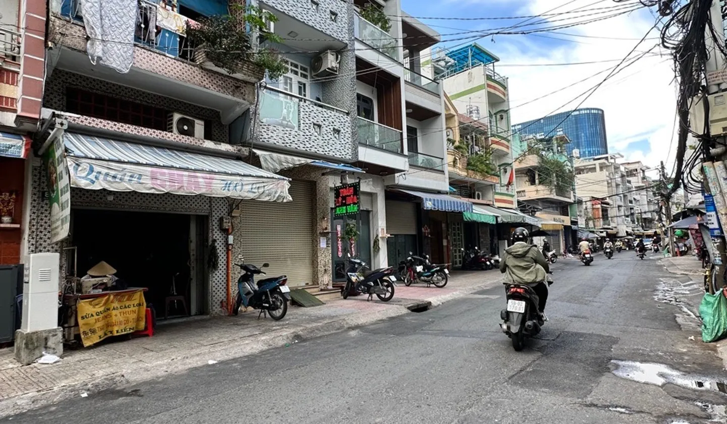 Nhà mặt tiền 5 tầng kinh doanh sầm uất ở Quận 11... Bán nhà mặt phố tại Bình Thới, Hồ Chí Minh 01