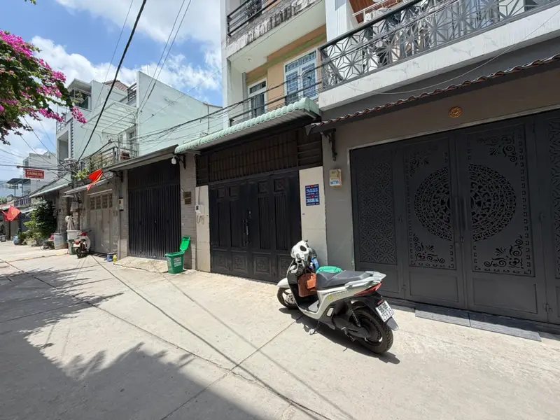 Cơ hội sở hữu nhà 2 tầng hẻm xe hơi Bình Thành đáng giá ngay hôm nay... Bán nhà riêng tại Bình Tân, Hồ Chí Minh 01