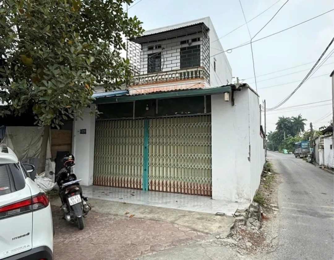 Nhà lô góc 2 tầng view đẹp mặt đường Nguyễn Văn Linh... Bán nhà mặt phố tại Đường Hào, Hưng Yên 01