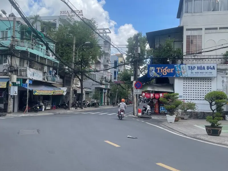 Nhà lô góc siêu thoáng, hẻm ba gác tại Tôn Thất Hiệp... Bán nhà riêng tại Bình Thới, Hồ Chí Minh 01