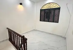 Nằm trong hẻm một sẹc rộng, cách mặt tiền đường lớn chỉ hơn 100m, căn nhà sở hữu vị trí cực kỳ thuậ... Bán nhà riêng tại Chợ Quán, Hồ Chí Minh 05