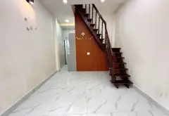 Nằm trong hẻm một sẹc rộng, cách mặt tiền đường lớn chỉ hơn 100m, căn nhà sở hữu vị trí cực kỳ thuậ... Bán nhà riêng tại Chợ Quán, Hồ Chí Minh 03