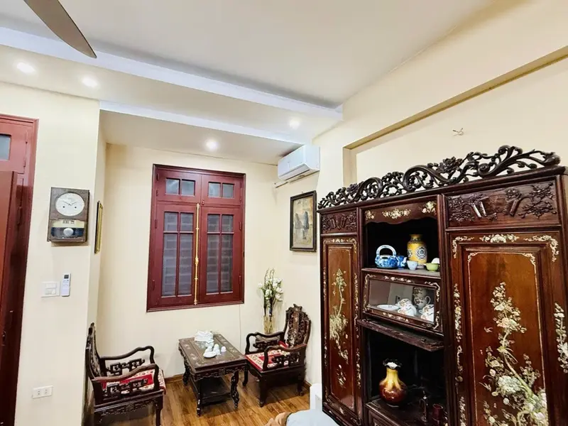 Bán nhà riêng 4 tầng mặt tiền rộng tại Phường
Cầu Giấy 12,9 tỷ... Bán nhà riêng tại Nghĩa Đô, Hà Nội 01