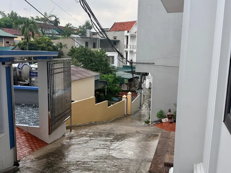 Nhà 3 tầng tiện nghi giữa lòng Cao Thắng, Hạ Long... Bán nhà riêng tại Hà Lầm, Quảng Ninh 01