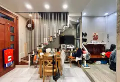 Căn nhà 3 tầng kiên cố, vị trí đỉnh, giá tốt ở Tô Hiến Thành... Bán nhà riêng tại Hòa Hưng, Hồ Chí Minh 08