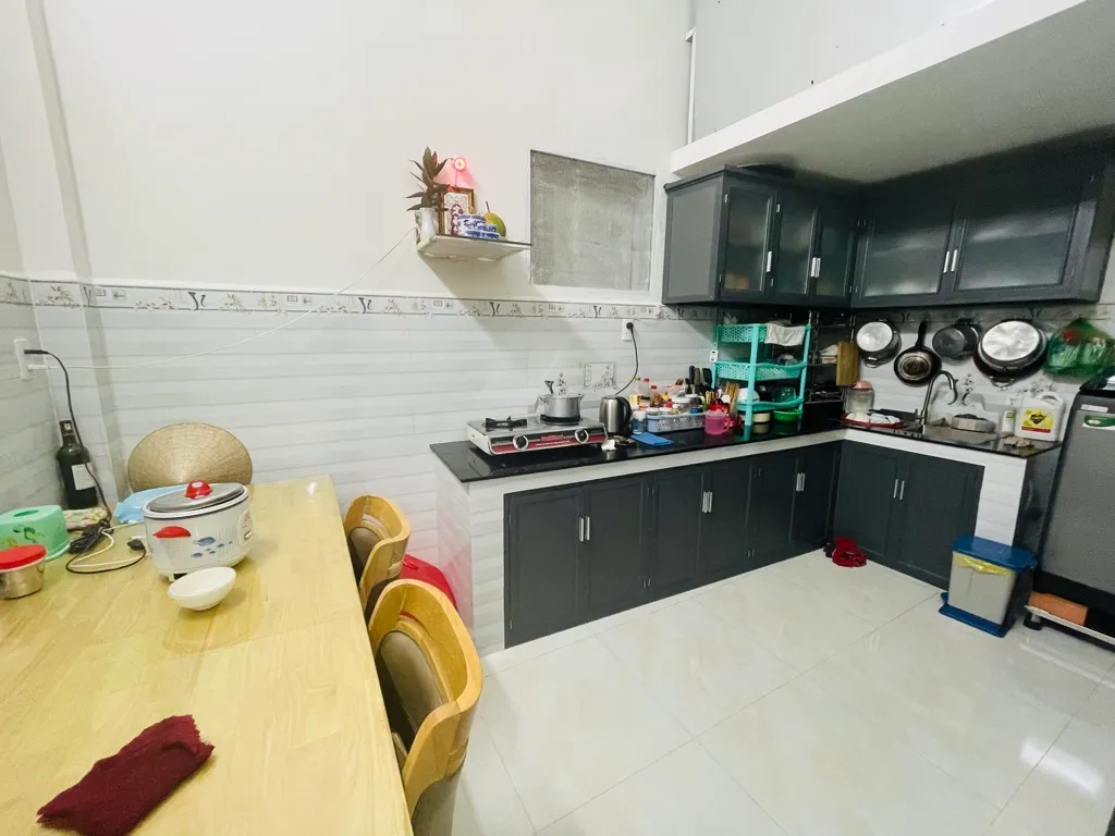 Bán nhà riêng 2 tầng xã Phường 10 Tân Bình, hẻm thông sát mặt tiền Lạc Long Quân... Bán nhà riêng tại Bảy Hiền, Hồ Chí Minh 01