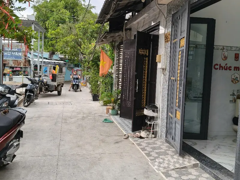 CĂN NHÀ 3 TẦNG VỪA ĐỦ – CHO MỘT GIA ĐÌNH NHỎ,3 PHÒNG NGỦ CHO MỘT TỔ ẤM RIÊNG,HUỲNH TẤN PHÁT NHÀ BÈ... Bán nhà riêng tại Nhà Bè, Hồ Chí Minh 01