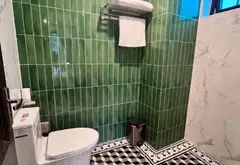 Bán tòa khách sạn 4 sao tại quận Ba Đình, diện tích 260 m2, vị trí góc với 4 mặt thoáng... Bán bất động sản khác tại Ba Đình, Hà Nội 06
