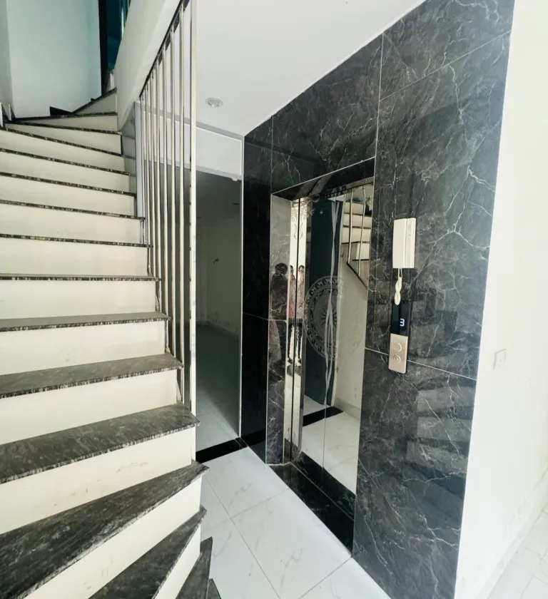 Bán chung cư mini 6 tầng ngõ rộng tại Đức Diễn, phú diễn , dòng tiền 35tr/ tháng... Bán chung cư mini tại Phú Diễn, Hà Nội 01