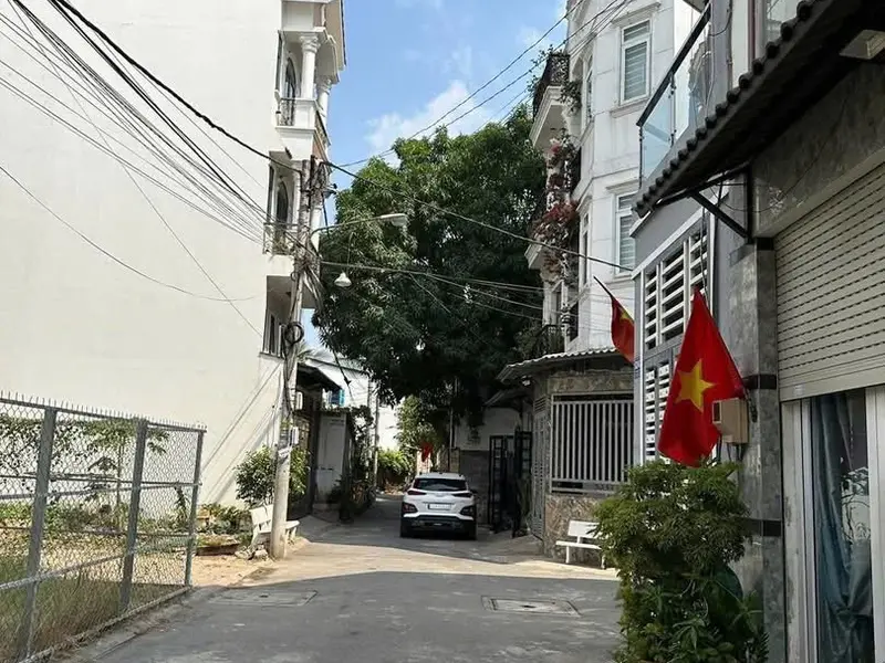 SIÊU PHẨM NHÀ ĐẶNG VĂN BI 4 TẦNG - THÔNG SỐ VÀNG - XEM NGAY KẺO LỠ... Bán nhà riêng tại Thủ Đức, Hồ Chí Minh 01