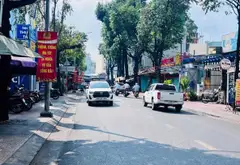 Khu ẩm thực Vĩnh Khánh - Nhà 2 Mặt Tiền  - 2 Tầng-  70m2 - Dòng tiền 360Tr/Năm - Nhỉnh 15 tỷ... Bán nhà mặt phố tại Khánh Hội, Hồ Chí Minh 01