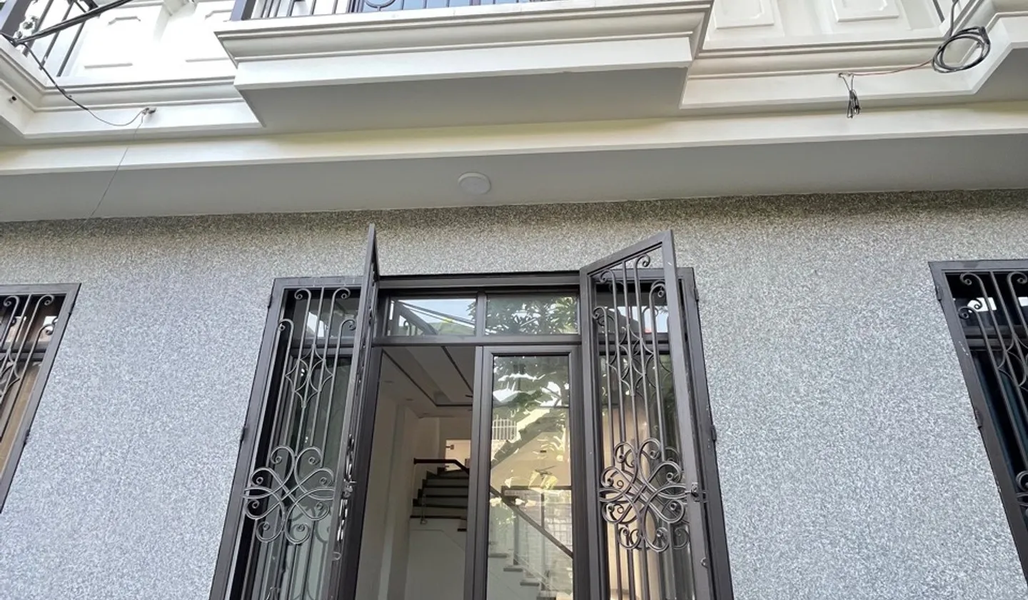 Nhà mới 3 tầng thiết kế hiện đại gần khu công nghiệp tại thành phố... Bán nhà riêng tại Hồng An, Hải Phòng 01
