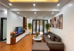 Căn hộ tầng 1 hiếm có 2 ngủ 2 vệ sinh trung tâm Đống Đa giá tốt... Bán căn hộ chung cư tại Láng, Hà Nội 01