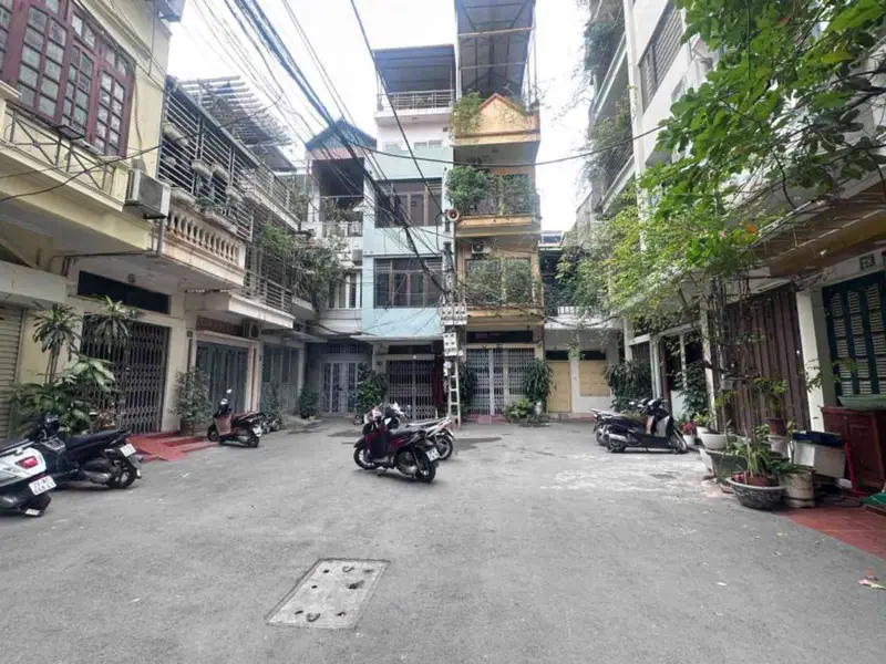 Nhà đẹp Nguyễn Lương Bằng, tiện ích bạt ngàn 
Gần -ĐH Y-ĐH NGÂN HÀNG-ĐH THỦY LỢI... Bán nhà riêng tại Đống Đa, Hà Nội 01