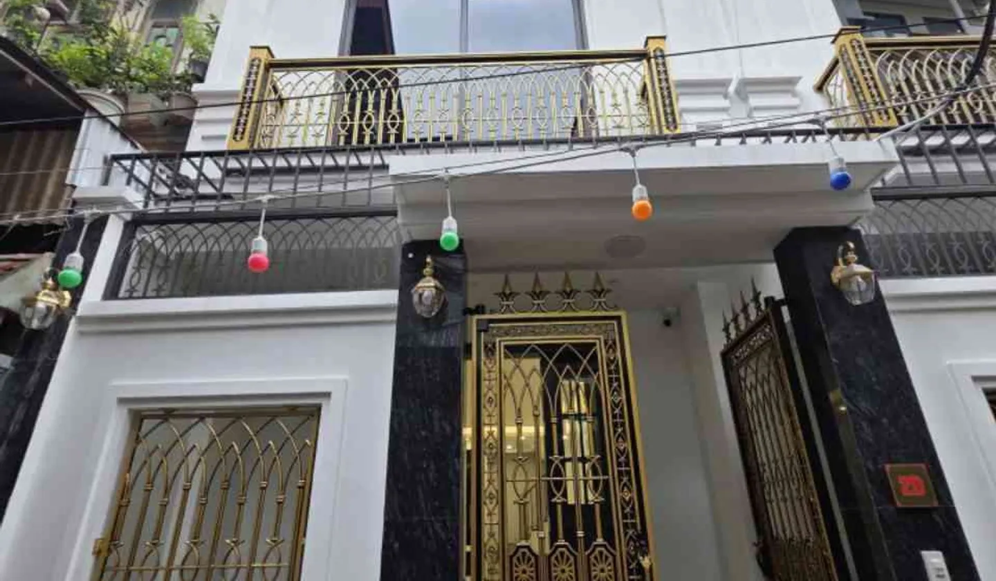 Bán nhà 6 tầng hiện đại gần khu đô thị Ciputra, Tây Hồ, 53.1m² giá 16 tỷ... Bán nhà riêng tại Phú Thượng, Hà Nội 01